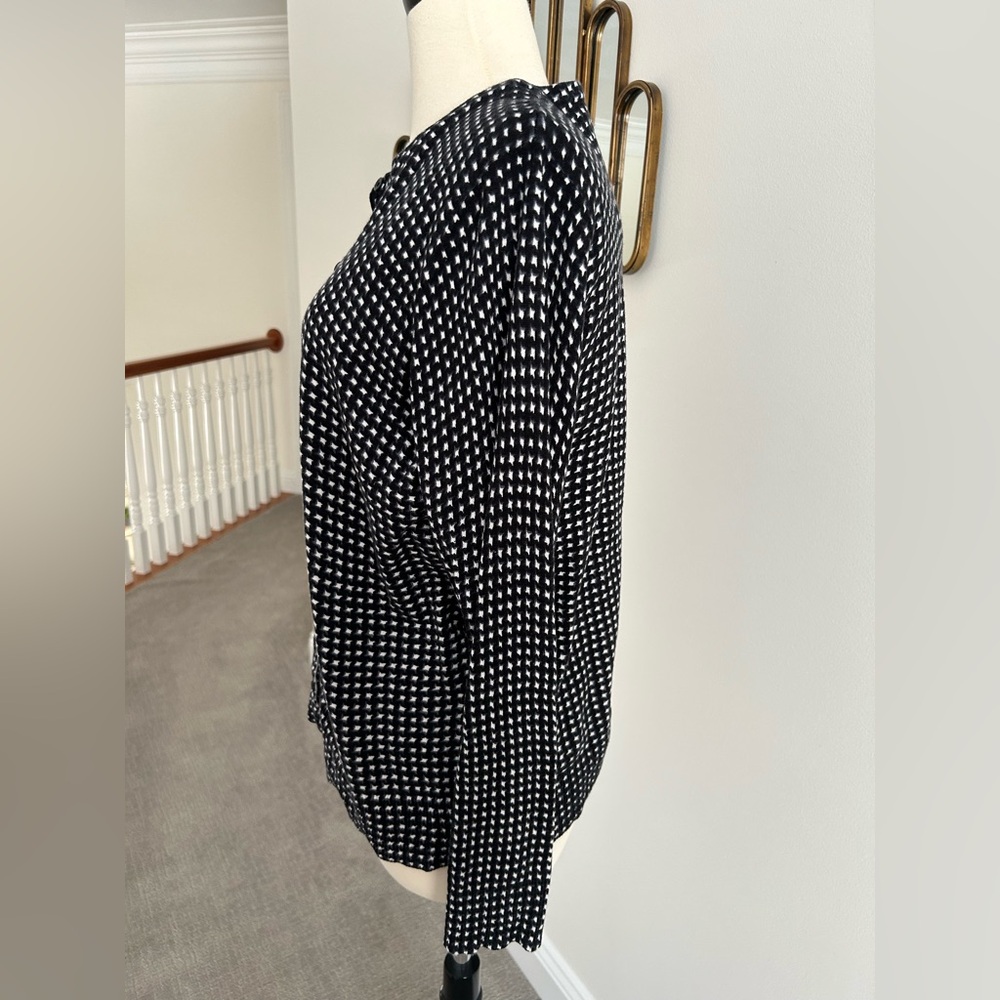 NWT Croft & Barrow Black White Women's Cardigan Sweater Button Down Geometric L - Picture 4 of 15